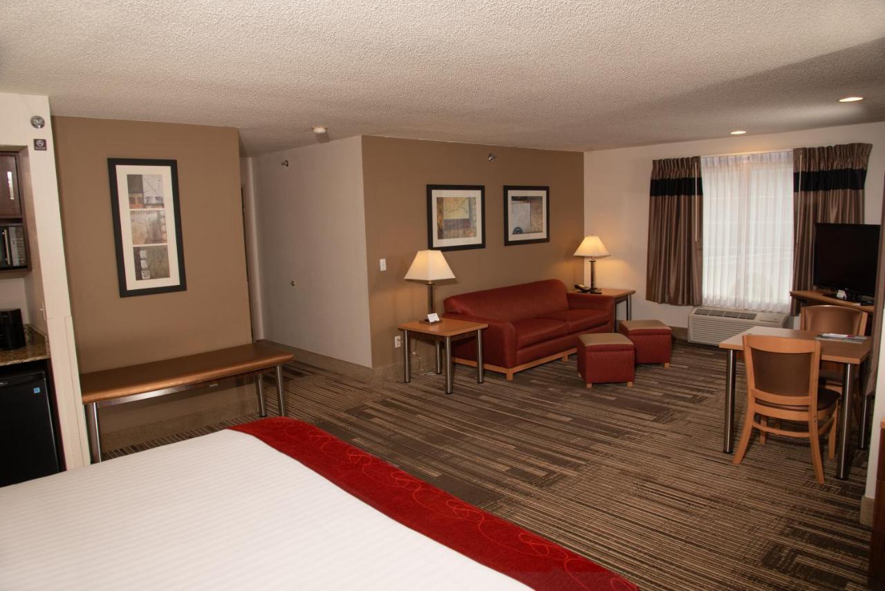 Northfield Inn Suites And Conference Center Springfield Buitenkant foto